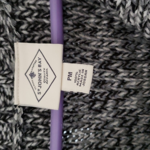 Button up cardigan - Picture 2 of 6